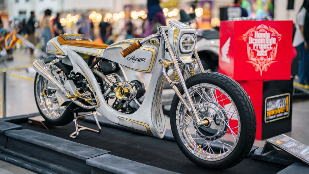 Karya Modifikasi Honda Stylo 160 'Neo Boardtracker' Siap Guncang Mooneyes Yokohama 2025