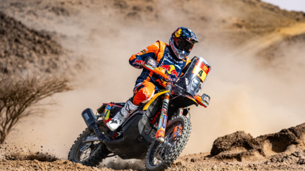 Daniel Sanders Dominasi Etape Pertama Reli Dakar 2025, Benavides dan Canet Tampil Memukau