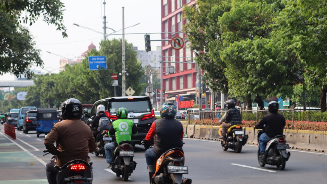 Wajib Tahu! Berikut 7 Kendaraan Yang Harus Didahulukan di Jalan Raya