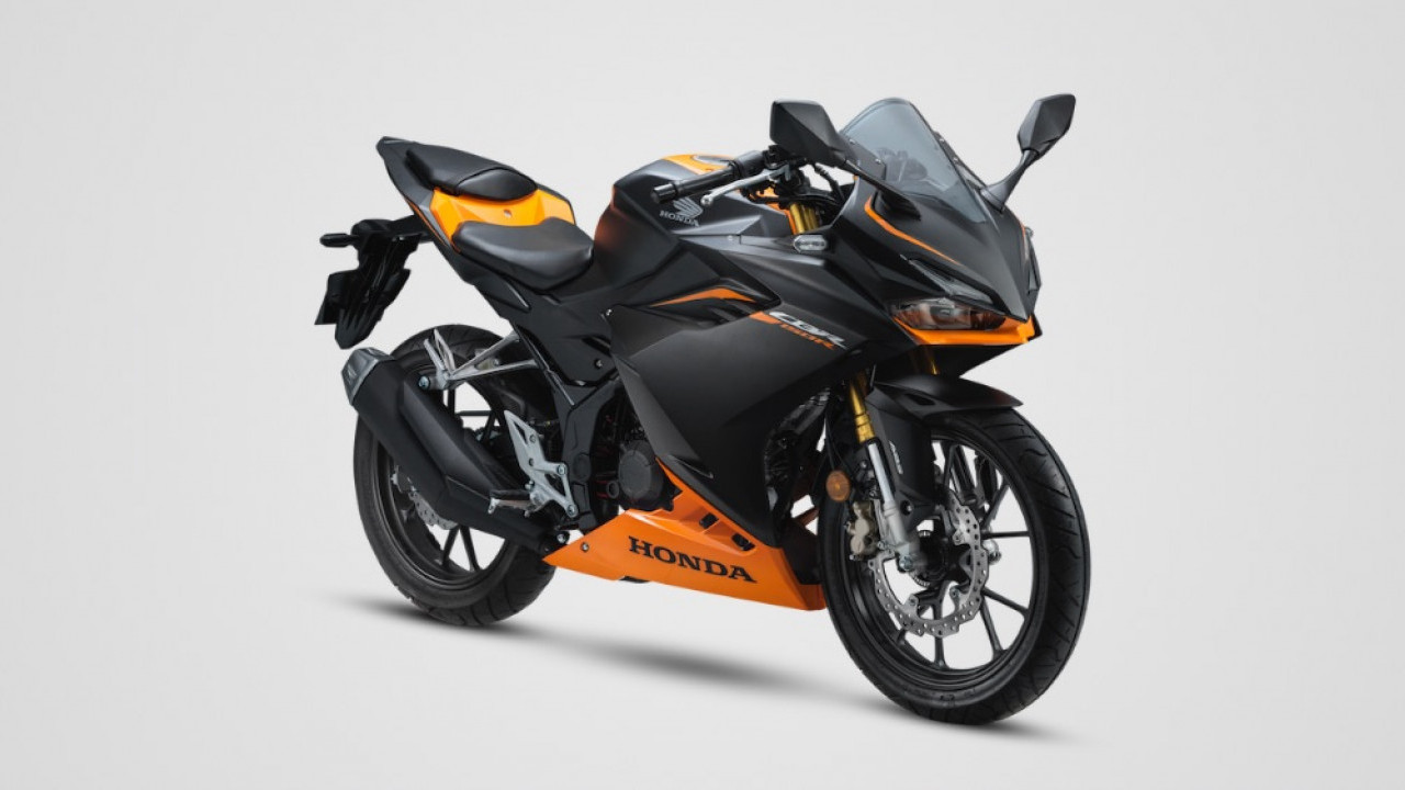 Honda CBR150R Tampil Lebih Gahar dengan Pilihan Warna Baru Harganya Cuma Segitu?
