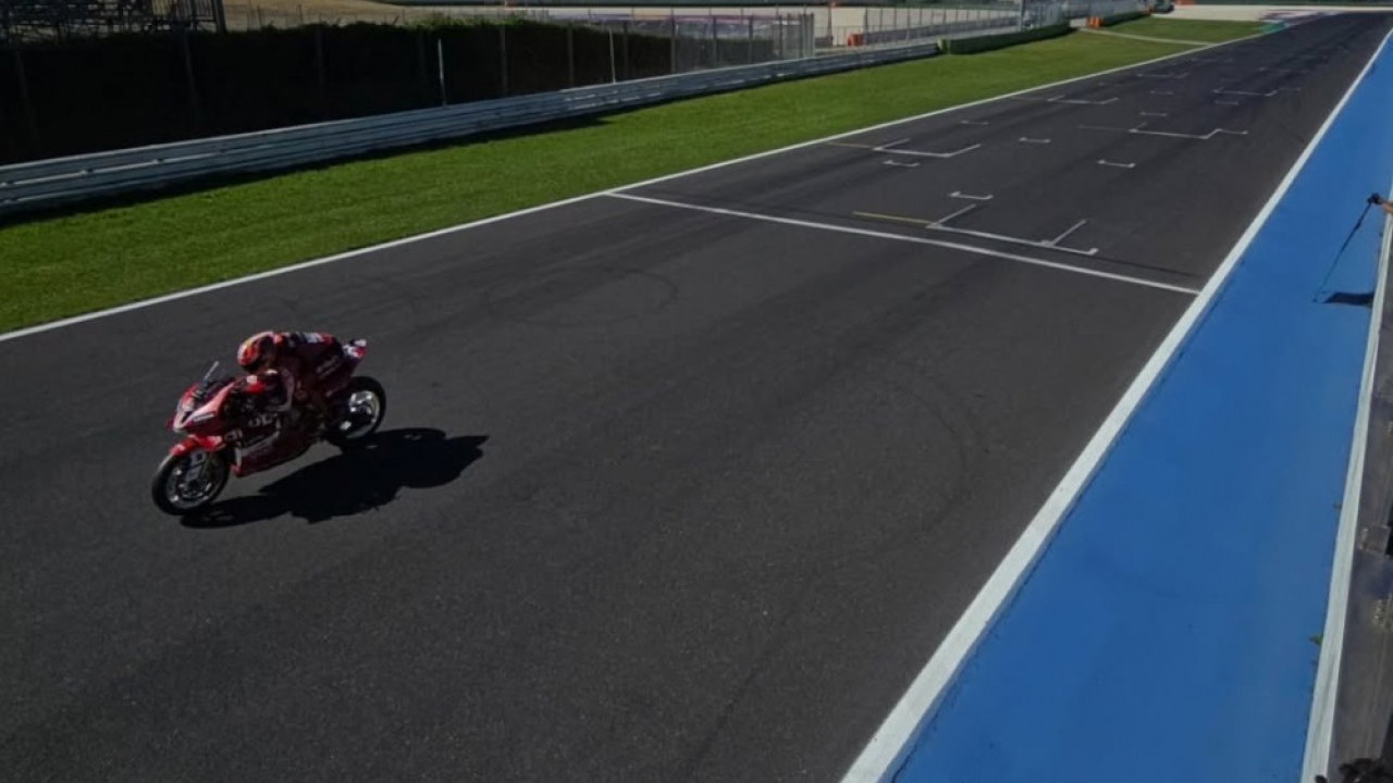 Modal 19 Kemenangan Beruntun, Rumor Nicolo Bulega ke MotoGP 2027 Makin Kencang