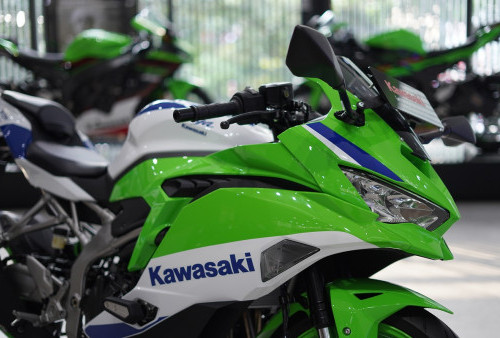 Intip Detailnya Kawasaki Ninja ZX-25RR seri 40th Anniversary di Indonesia