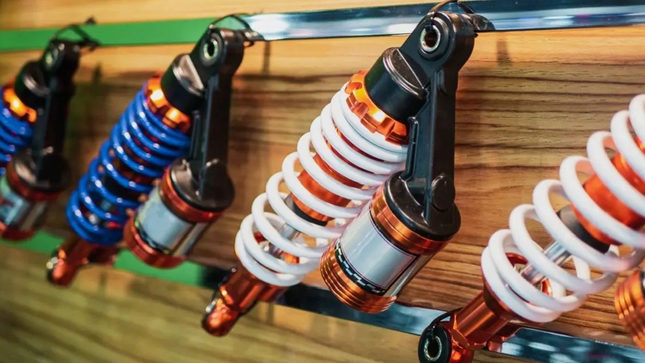 Sokbreker Kustom Banyak Diminati, Tapi Benarkah Lebih Baik dari Standar?