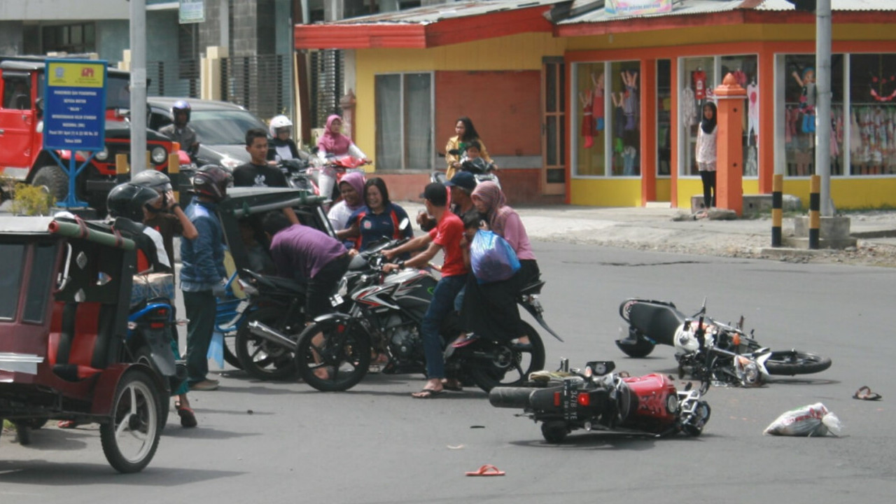 Saat Kecelakaan Terjadi di Depan Mata, Ini Tindakan yang Harus Kamu Lakukan