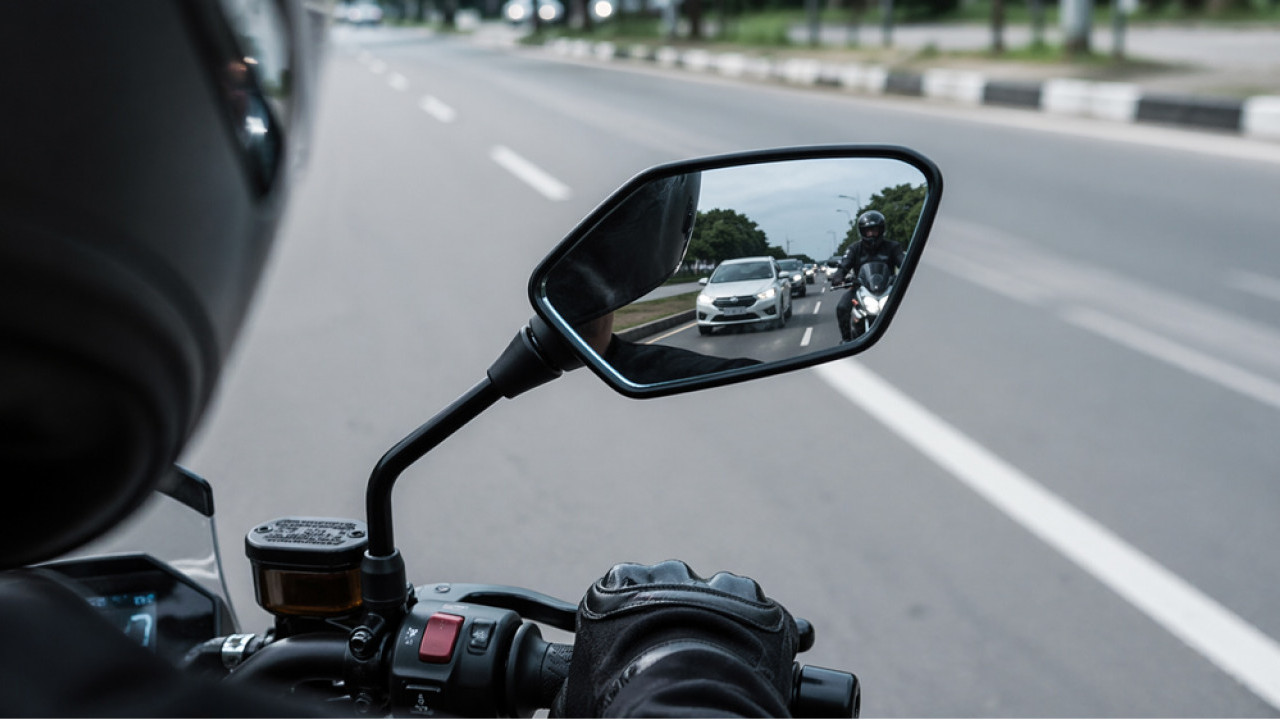 Rahasia Unik Kaca Spion Motor yang Sering Diremehkan: Fakta Mengejutkan yang Bikin Banyak Pengendara Baru Sadar!