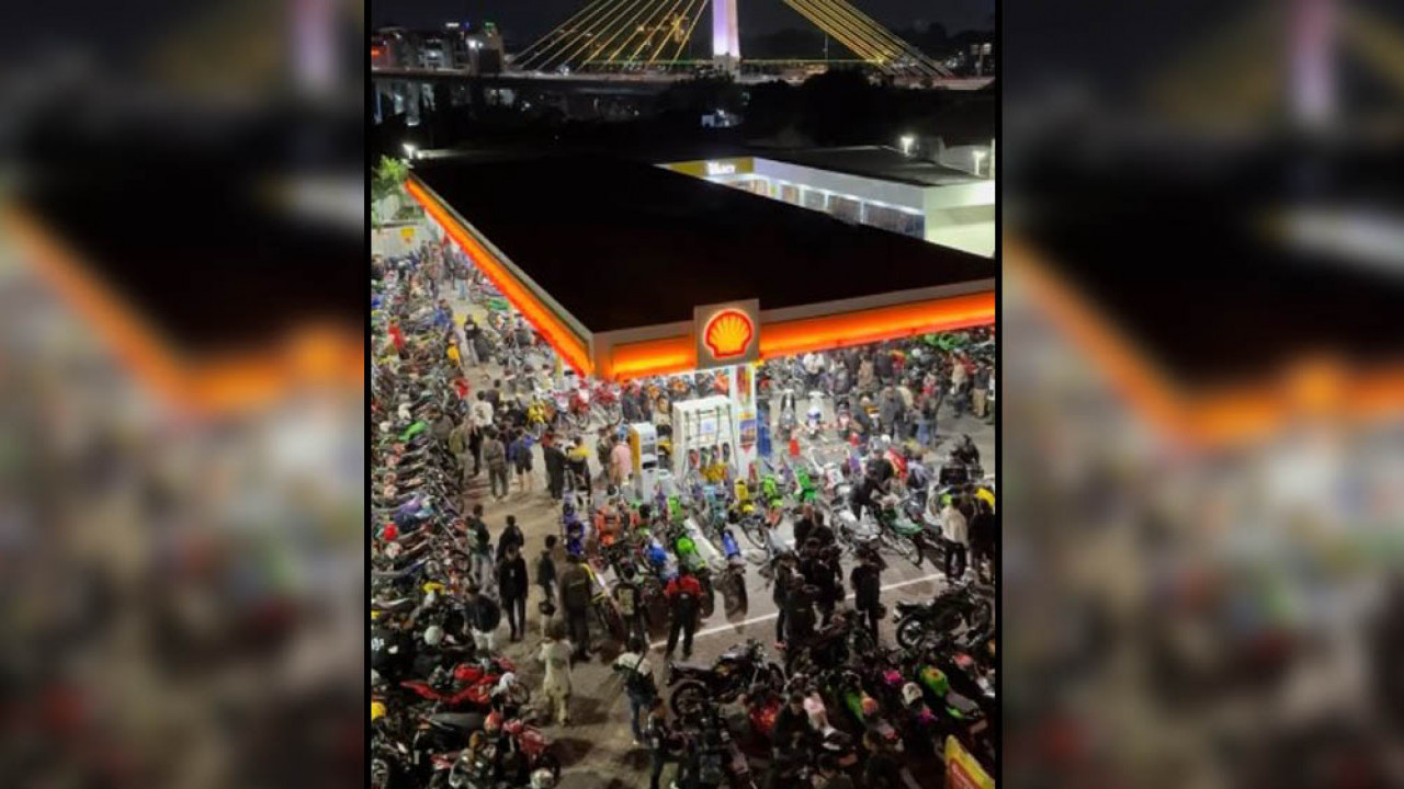 Viral! Bensin Masih Kosong, Ratusan Pemotor Ramaikan untuk Hibur Shell Cihampelas