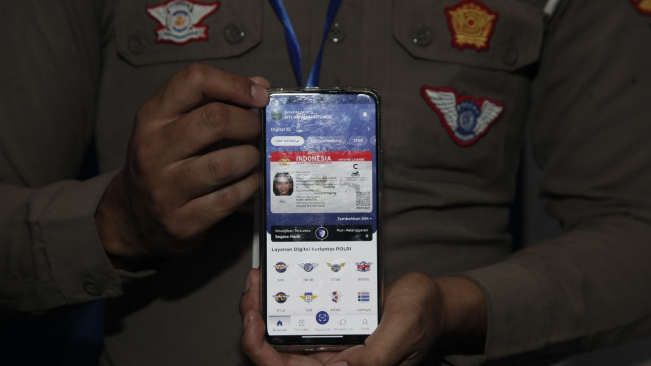 SIM Digital Resmi Bisa Dipakai, Pengendara Kini Tak Perlu Khawatir Lupa Bawa SIM Fisik