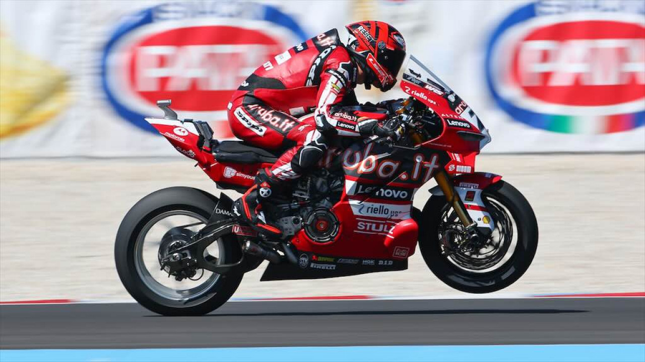Dominasi Total Iker Lecuona di Balaton Park, Sapu Bersih Sesi Free Practice WorldSBK Hungaria 2026