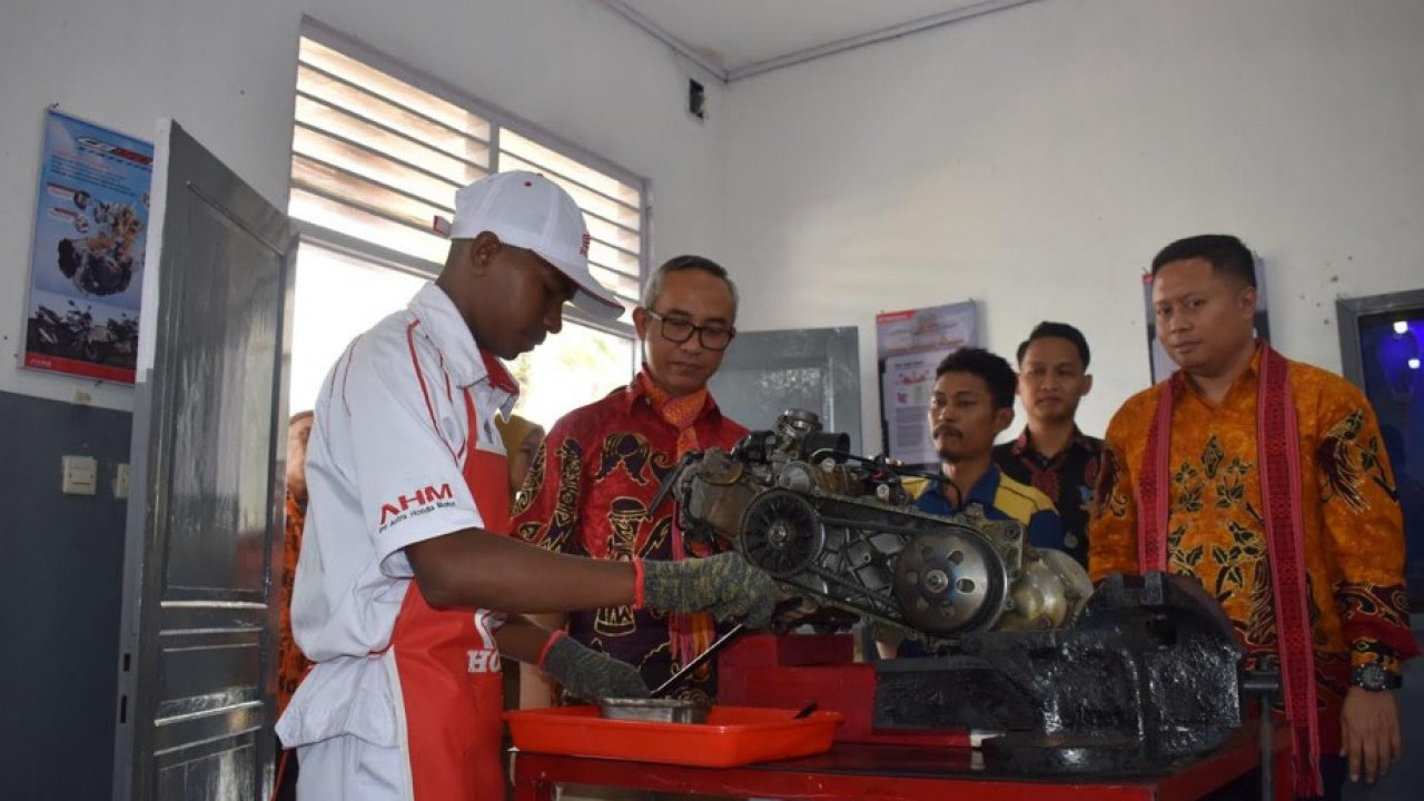 SMK Negeri 1 Kabupaten Sorong Jadi SMK Binaan AHM Pertama di Papua Barat Daya, Siswa Dapat Fasilitas Standar Industri