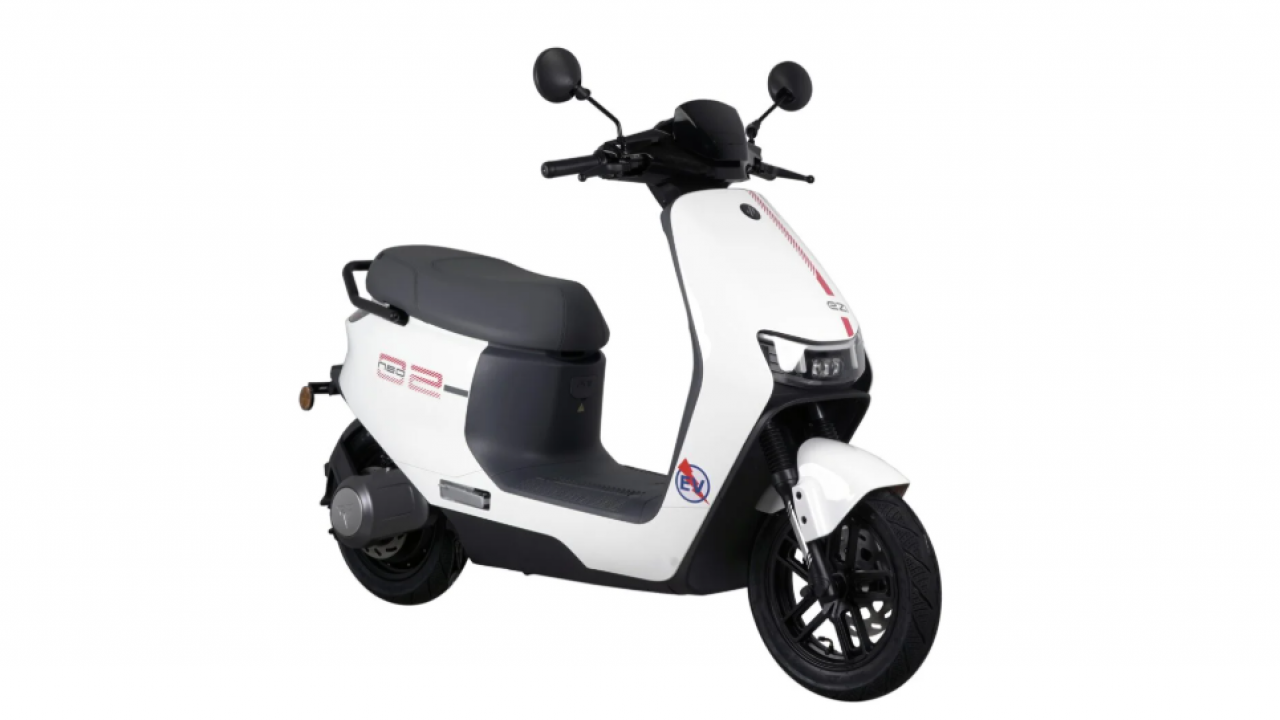 Cuma Rp 17 Jutaan! Skuter Listrik Terbaru Keeway EZI TS1 2026 Punya Jarak Tempuh 100 Km Sekali Cas