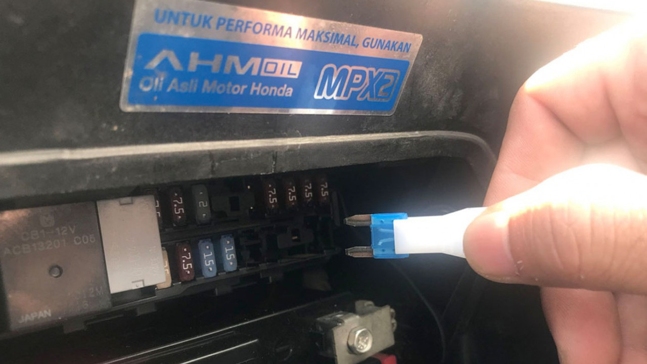 Penting Dipahami, Ini Makna Warna Sekring pada Sepeda Motor 