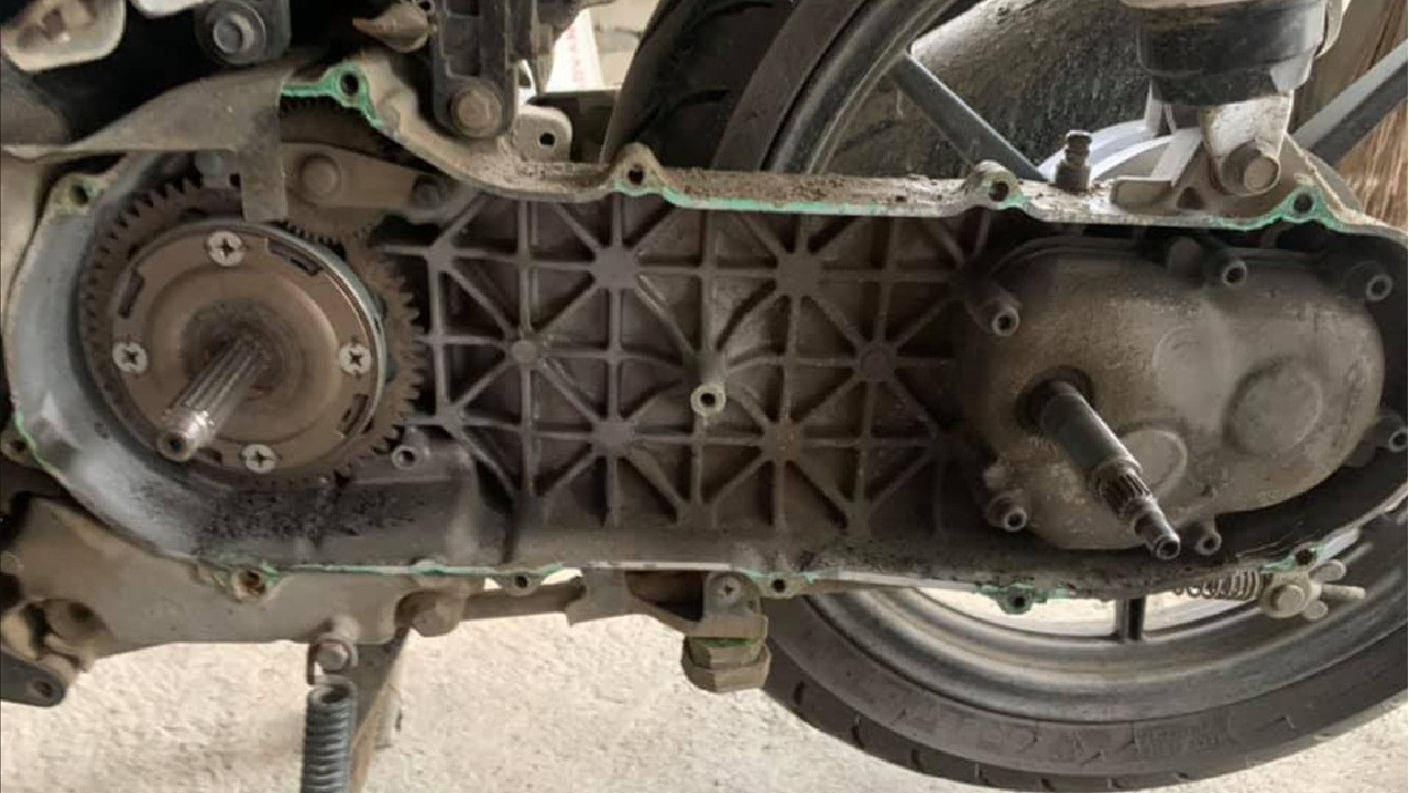 Penyebab Suara Decit di CVT Yamaha Mio, Ternyata Karena Debu di Mangkok Kampas Ganda