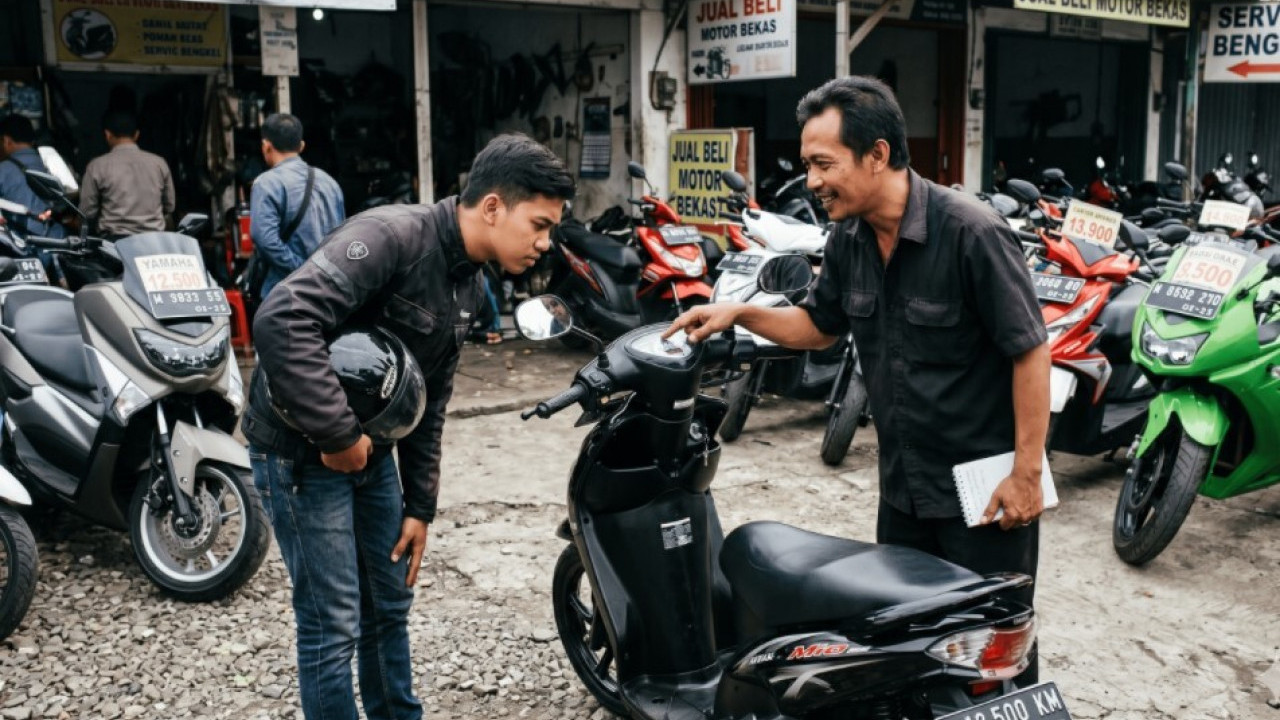 10 Ciri Motor Bekas Akal-Akalan Pedagang Nakal: Tips Aman Beli Motor Bekas Berkualitas