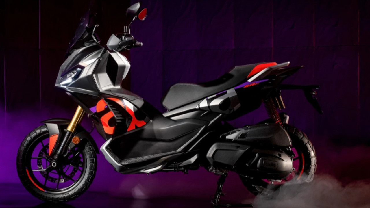 Duel Panas Motor Matic Adventure: Aprilia SR GT400 Siap Tantang Dominasi Honda ADV350!