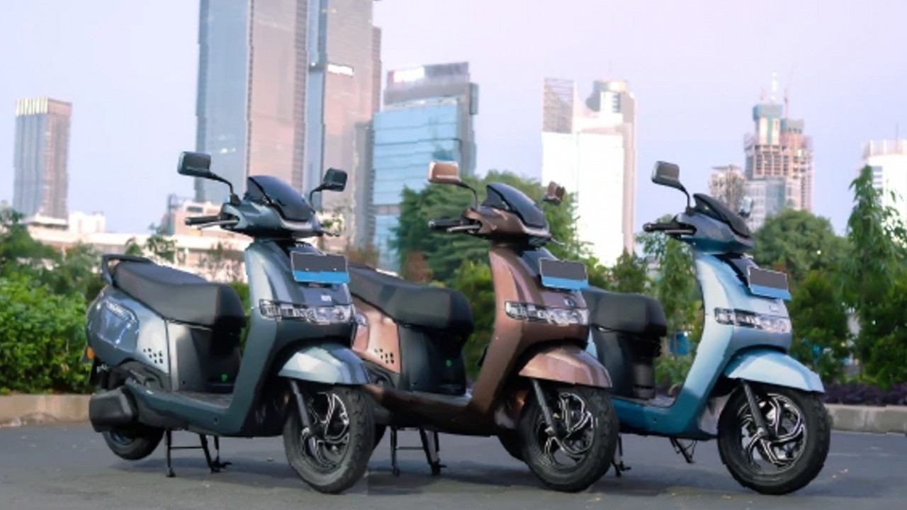 Update Harga TVS iQUBE Terbaru, Motor Listrik Sekali Cas Bisa Tempuh Hingga 115 Km