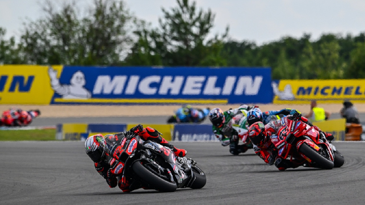 Jelang MotoGP Valencia 2025, Marco Bezzecchi Tebar Psywar: Aprilia Bisa Saingi Ducati!