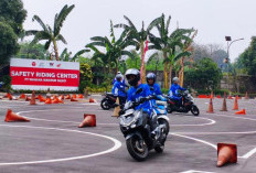 Seru! Guru dan Siswa Adu Skill Berkendara di Cari_Aman Academy Bootcamp