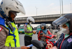 Polisi Gelar Razia di Tikungan Jalan, Boleh atau Melanggar Aturan?