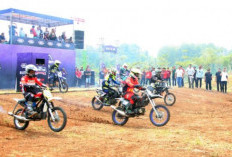 Balap Grasstrack Masih Eksis, Begini Serunya Balap Garuk Tanah Itu di Lampung Selatan