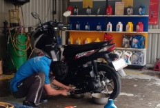 Bukan Tiap Bulan! Ini Waktu Ideal Ganti Oli Mesin Motor Modern yang Masih Sering Disalahpahami