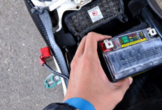 Cara Gampang Cek Aki Motor Cocok atau Tidak, Simak 5 Hal Ini!
