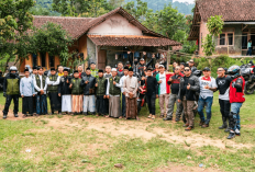 Nggak Cuma Riding, Komunitas Ducati Ini Bantu Renovasi Pesantren di Sukabumi