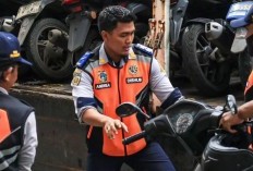 PERANG CYBER DIMULAI! CCTV Auto-Zoom Mata-Mata Parkir Liar di Tanah Abang! Jukir Liar Auto-K.O, Kemacetan Turun Drastis!