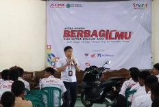 Astra Honda Berbagi Ilmu, Ajak Siswa SMKN 2 Tangerang Bedah Teknologi New Honda PCX 160