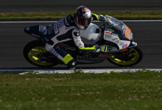 Terpeleset, Bangkit, Juara! Collin Veijer di FP1 Moto3 Inggris